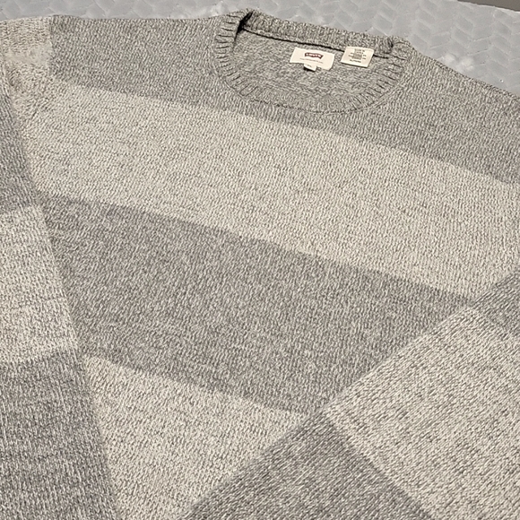 LEVI'S Red Tag Grey Striped  Knit Crewneck Sweater Mens XL - Picture 9 of 13